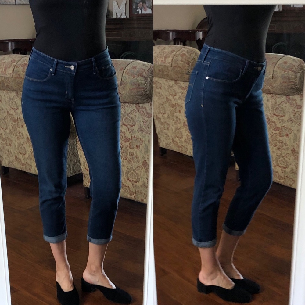 Levi's Women's Mid-Rise Slim Cuffed Jeans